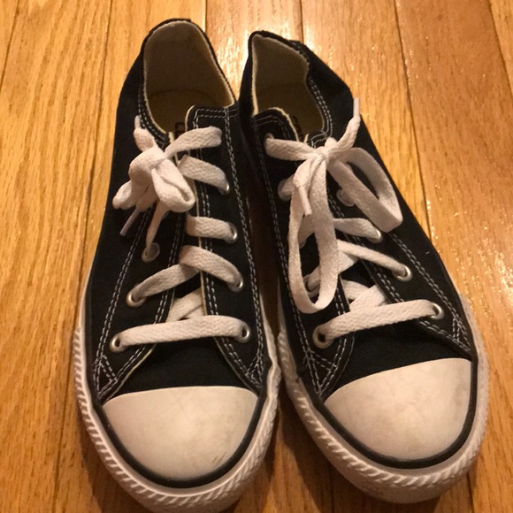girls black converse shoes